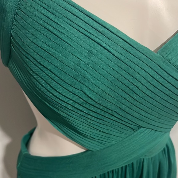 Green dress (M) BCBG - Picture 4 of 4